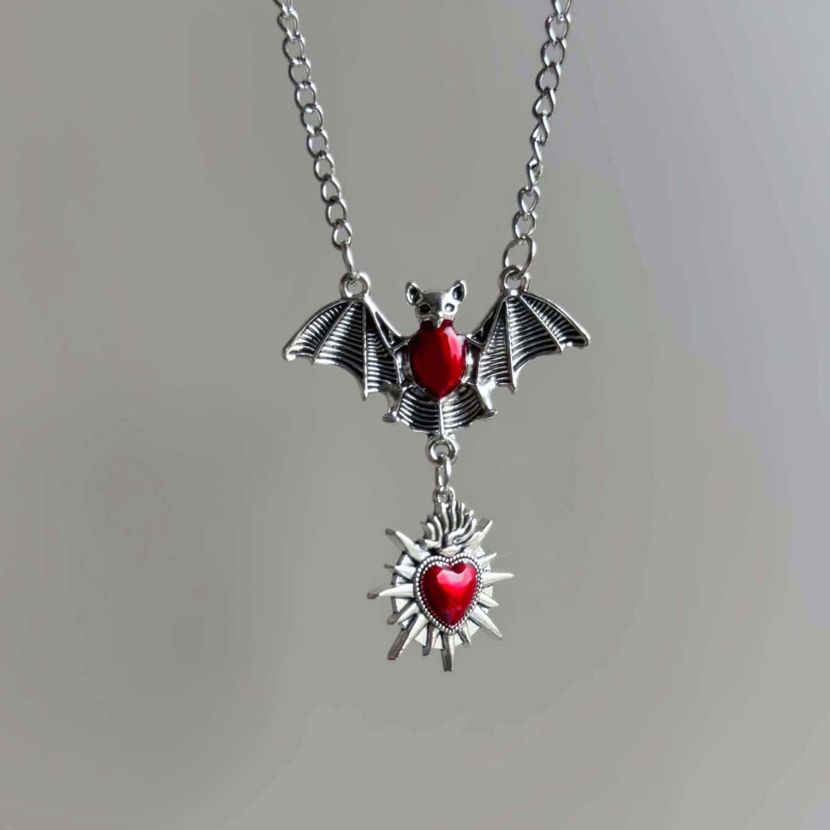 Men'S Victorian Accessories - Ожерелье с шипами в форме летучей