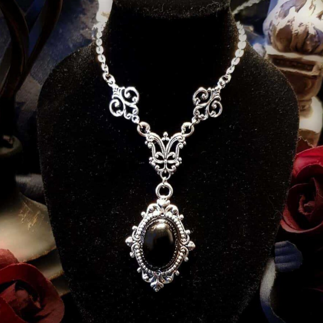 Ожерелье-камея с изображением  – обзор и цена Men'S Victorian Accessories